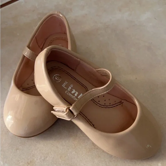 Girl Toddler dress up shoes - Picture 2 of 3